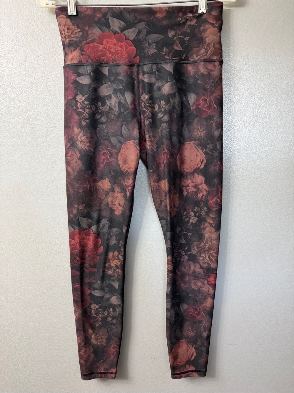 ATHLETA Elation Printed Tight Antoinette Norwegian Grey YOGA Pant medium